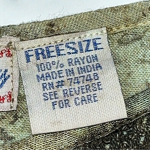 Just Cruising blue tan TIE DYE SWIRL BLOUSE Paisley Sequins short sleeves womens - Picture 2 of 14